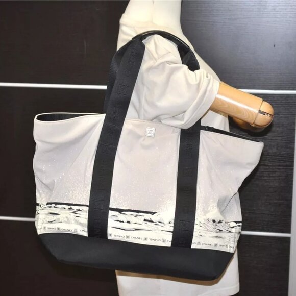 Authentic CHANEL Sports Line High Summer Nylon Leather CC Tote Bag Gray - Picture 4 of 16